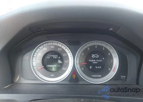 2012 Volvo S60 T5 z USA, uszkodzony, nr VIN YV1622FS2C2101486